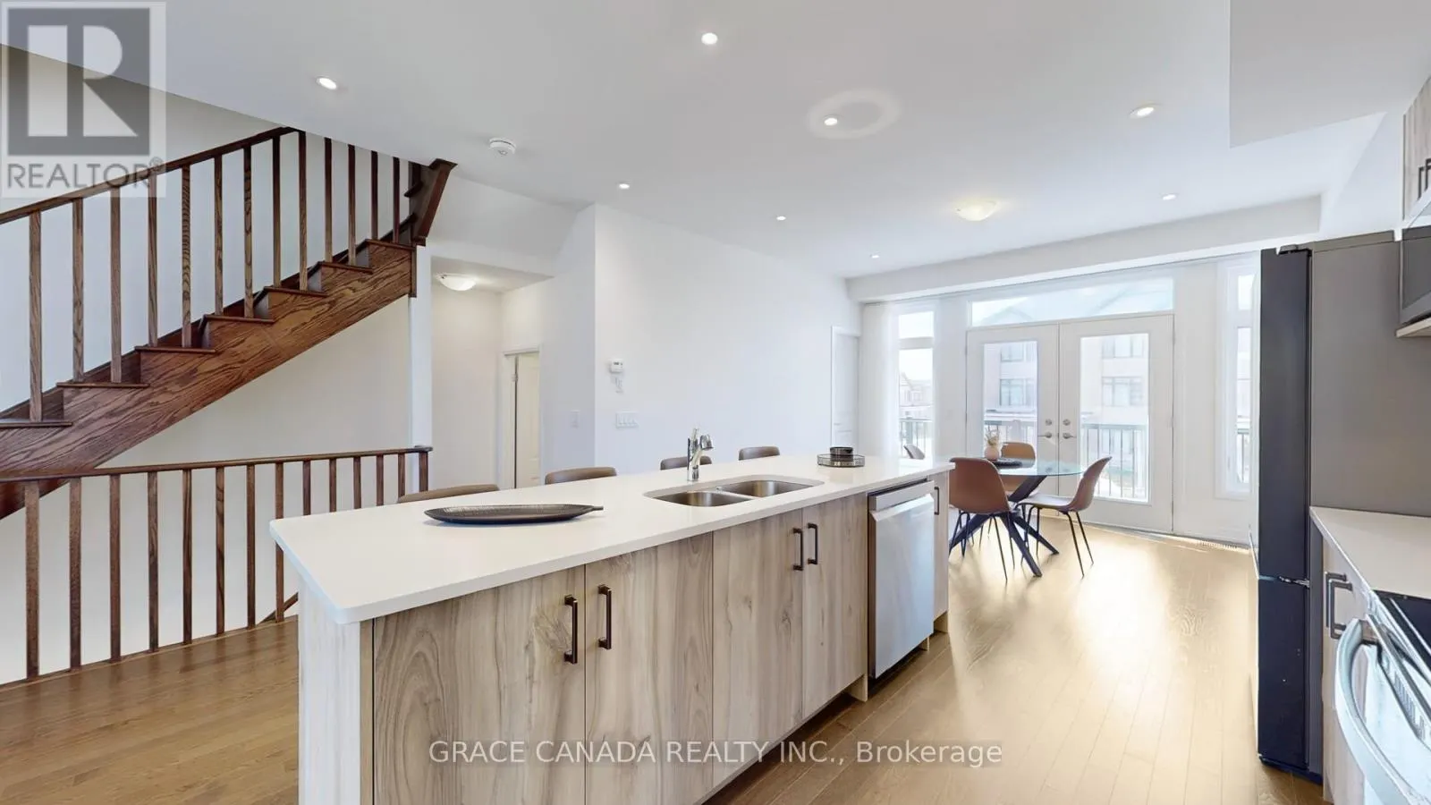 469 PROVIDENT WAY