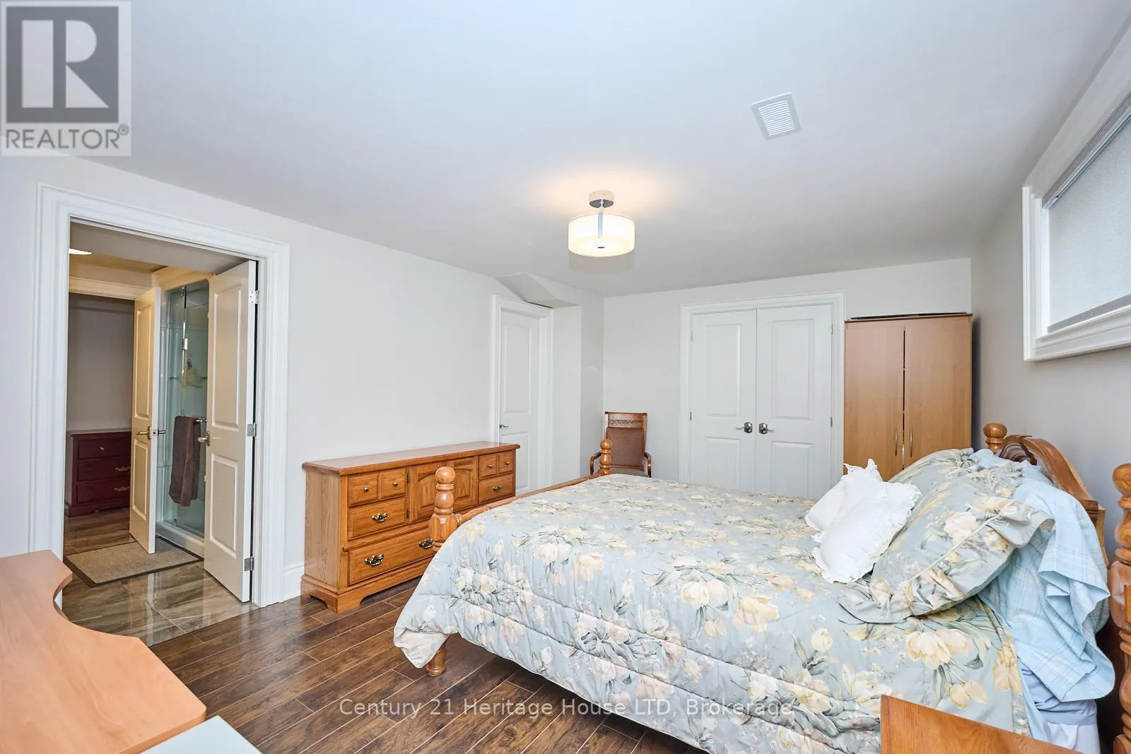 17 BIGGAR ROAD