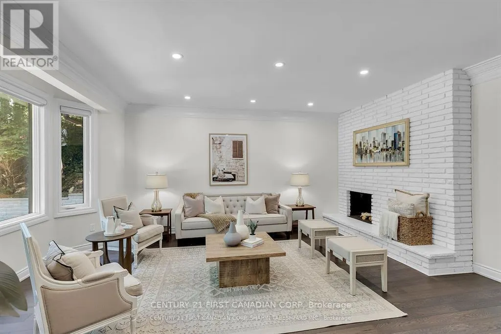 441 WESTMOUNT DRIVE