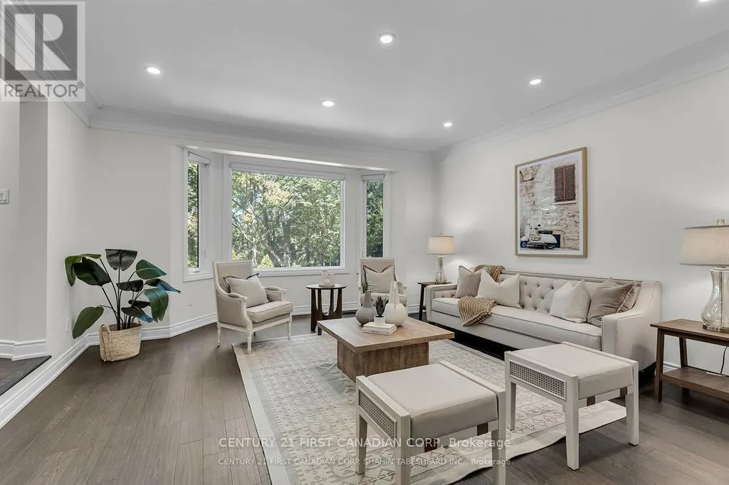 441 WESTMOUNT DRIVE
