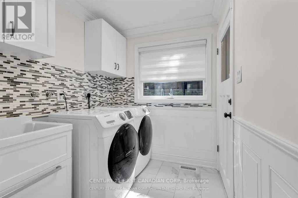 441 WESTMOUNT DRIVE