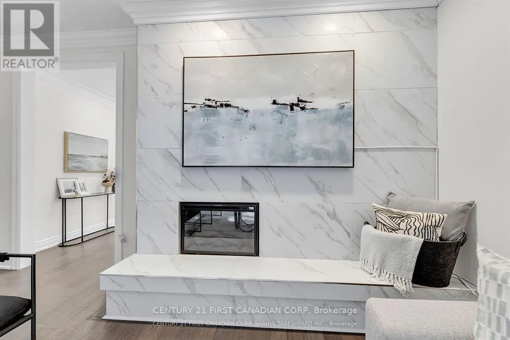441 WESTMOUNT DRIVE