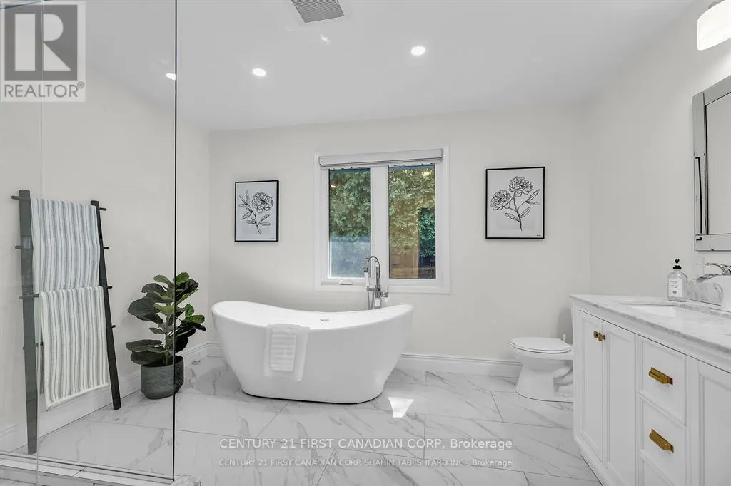 441 WESTMOUNT DRIVE