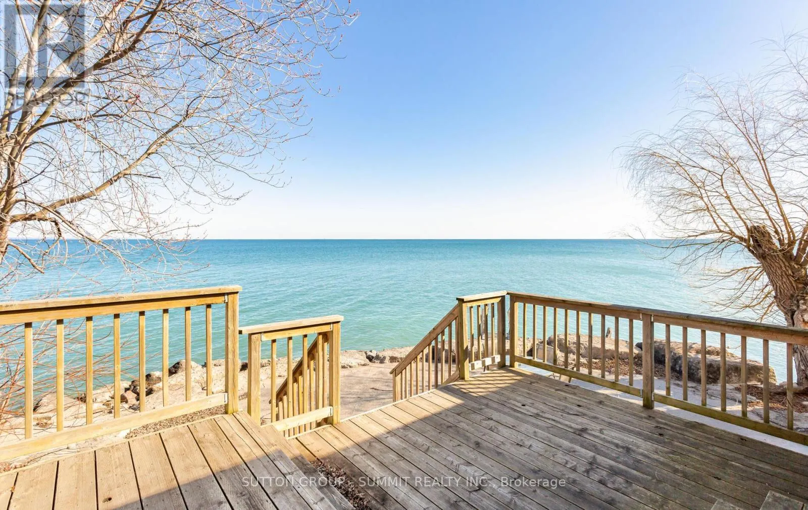 18 1/2 LAKESHORE DRIVE