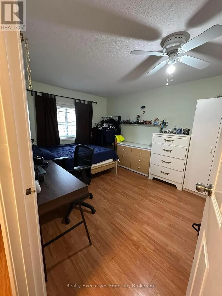 4 - 5982 DUNN STREET, #4