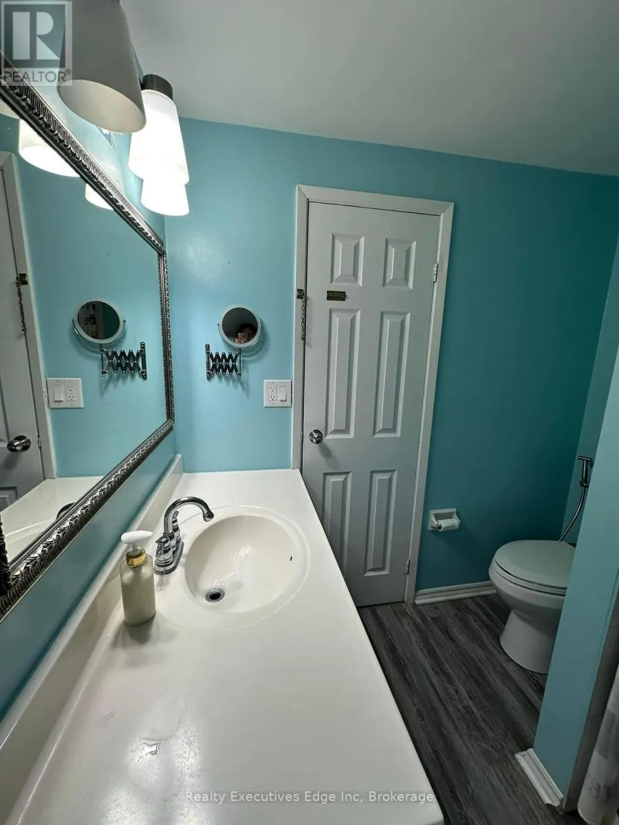 4 - 5982 DUNN STREET, #4