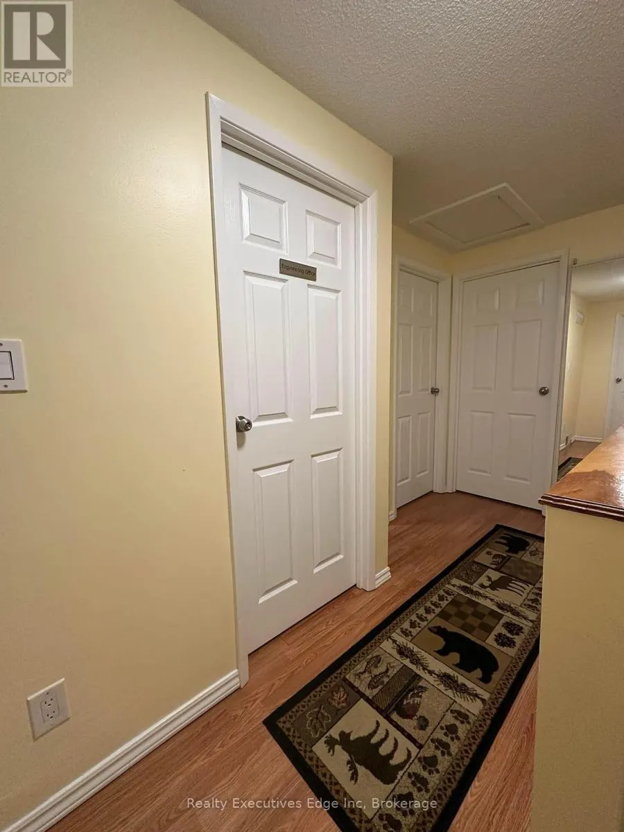 4 - 5982 DUNN STREET, #4