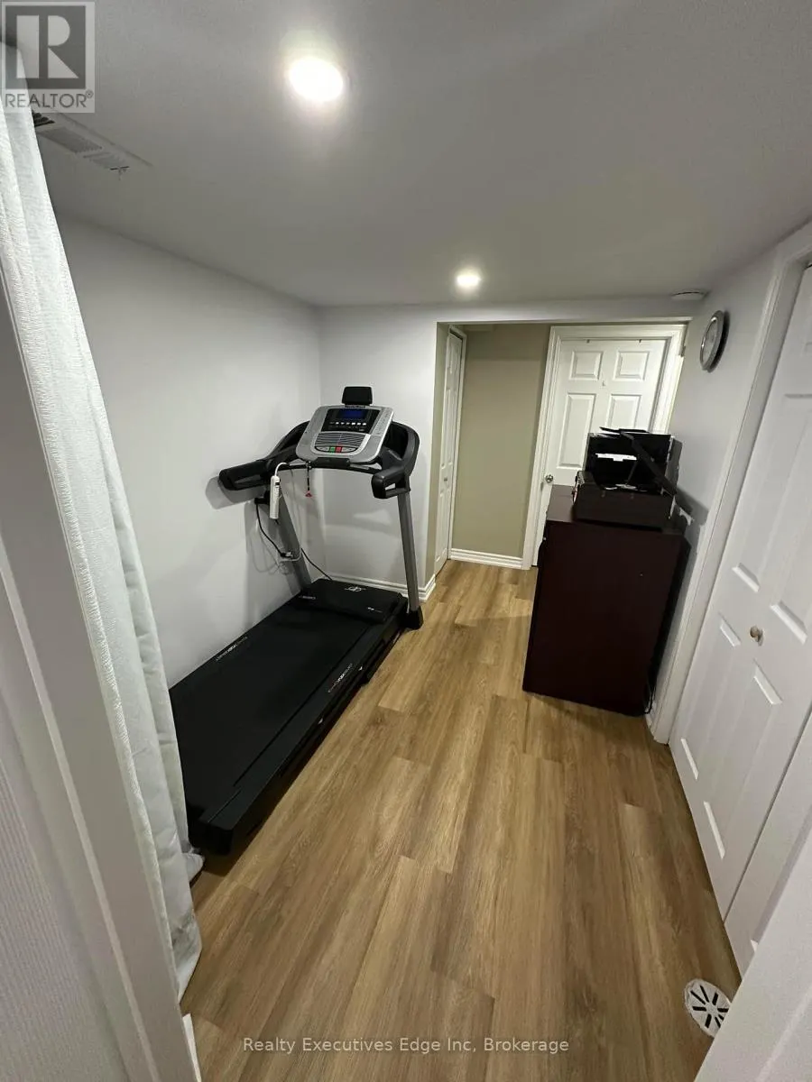 4 - 5982 DUNN STREET, #4