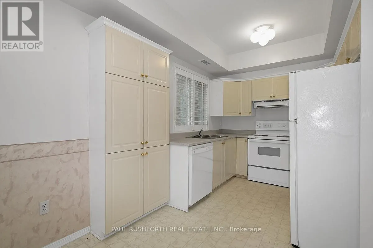 112 ROBSON COURT