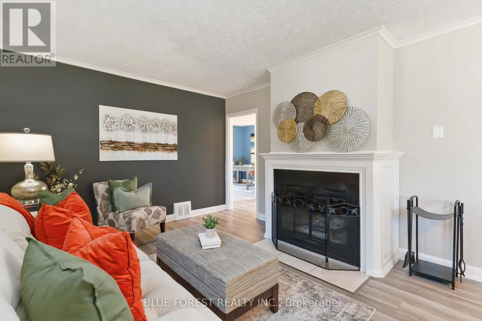 49 RAYWOOD AVENUE
