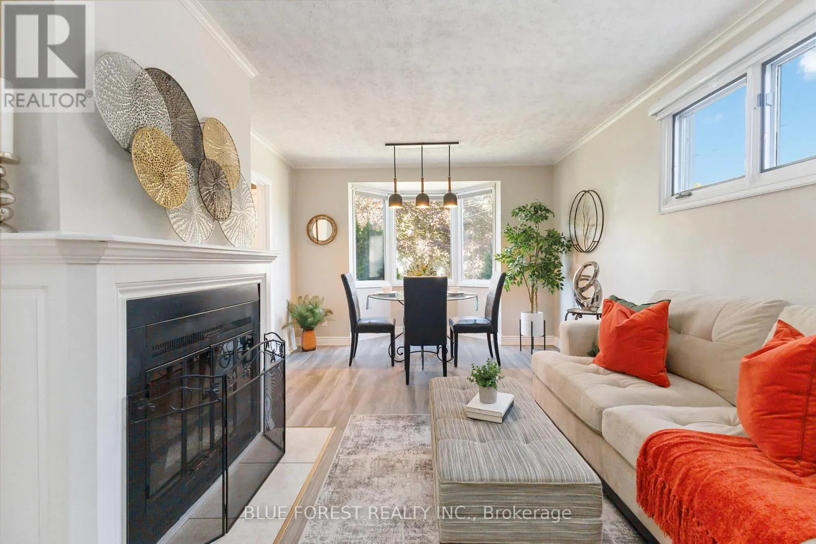 49 RAYWOOD AVENUE