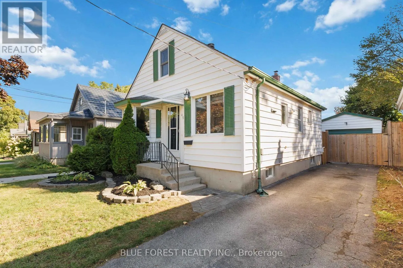 49 RAYWOOD AVENUE