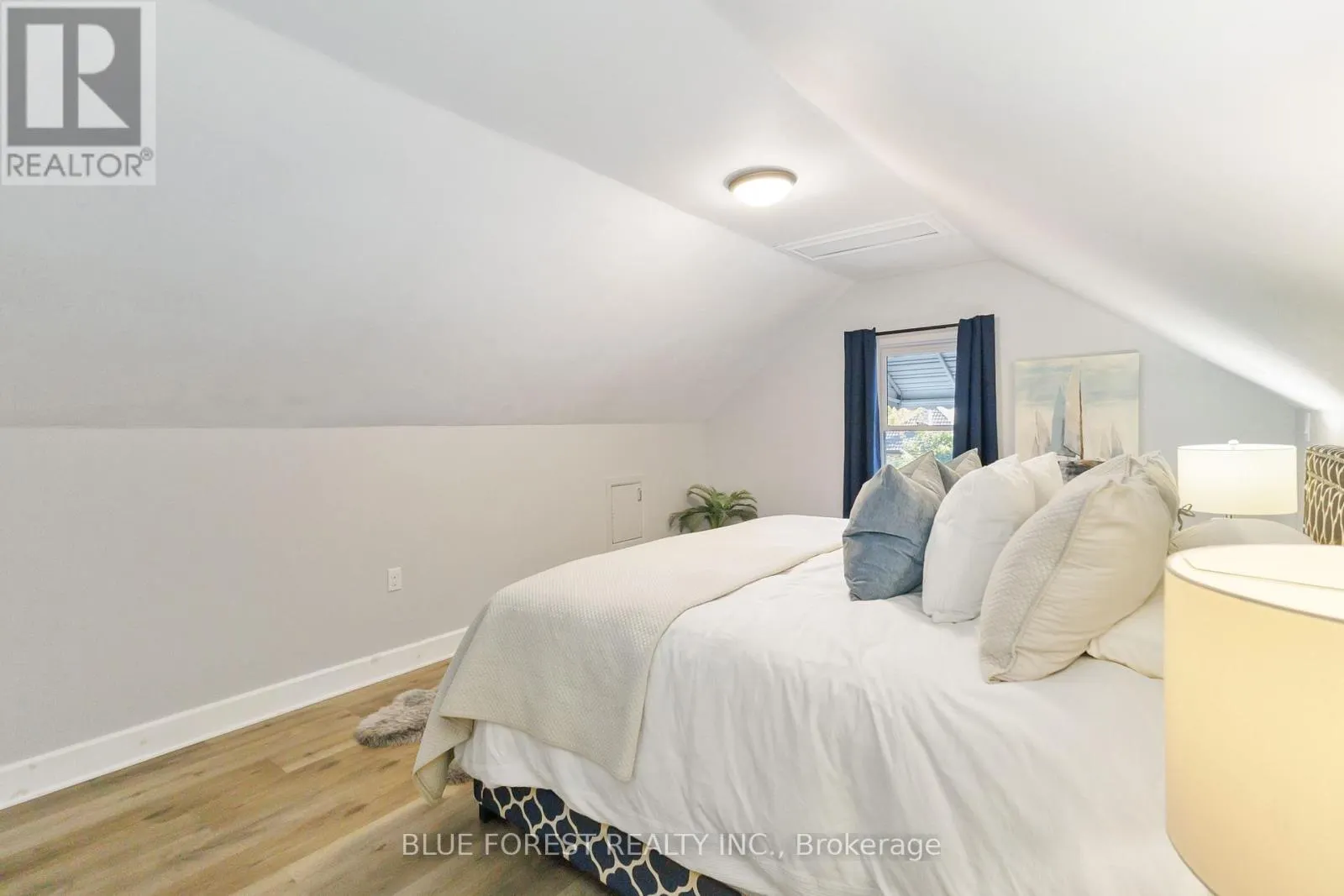 49 RAYWOOD AVENUE
