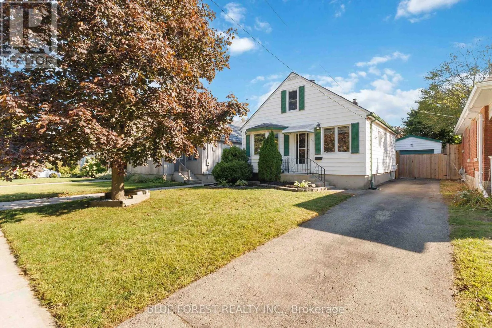 49 RAYWOOD AVENUE
