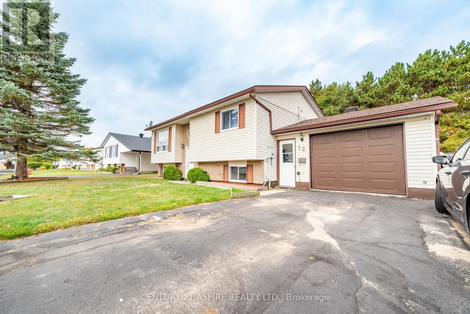 12 DUTCH DRIVE