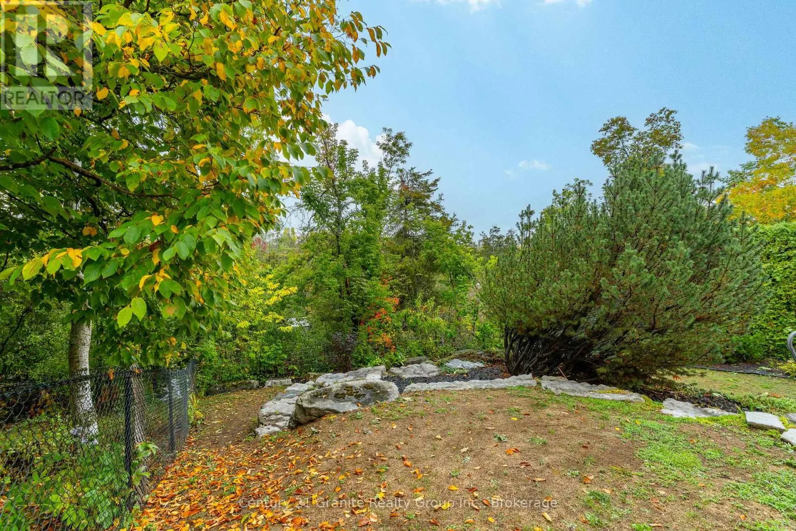34 CEDARTREE LANE