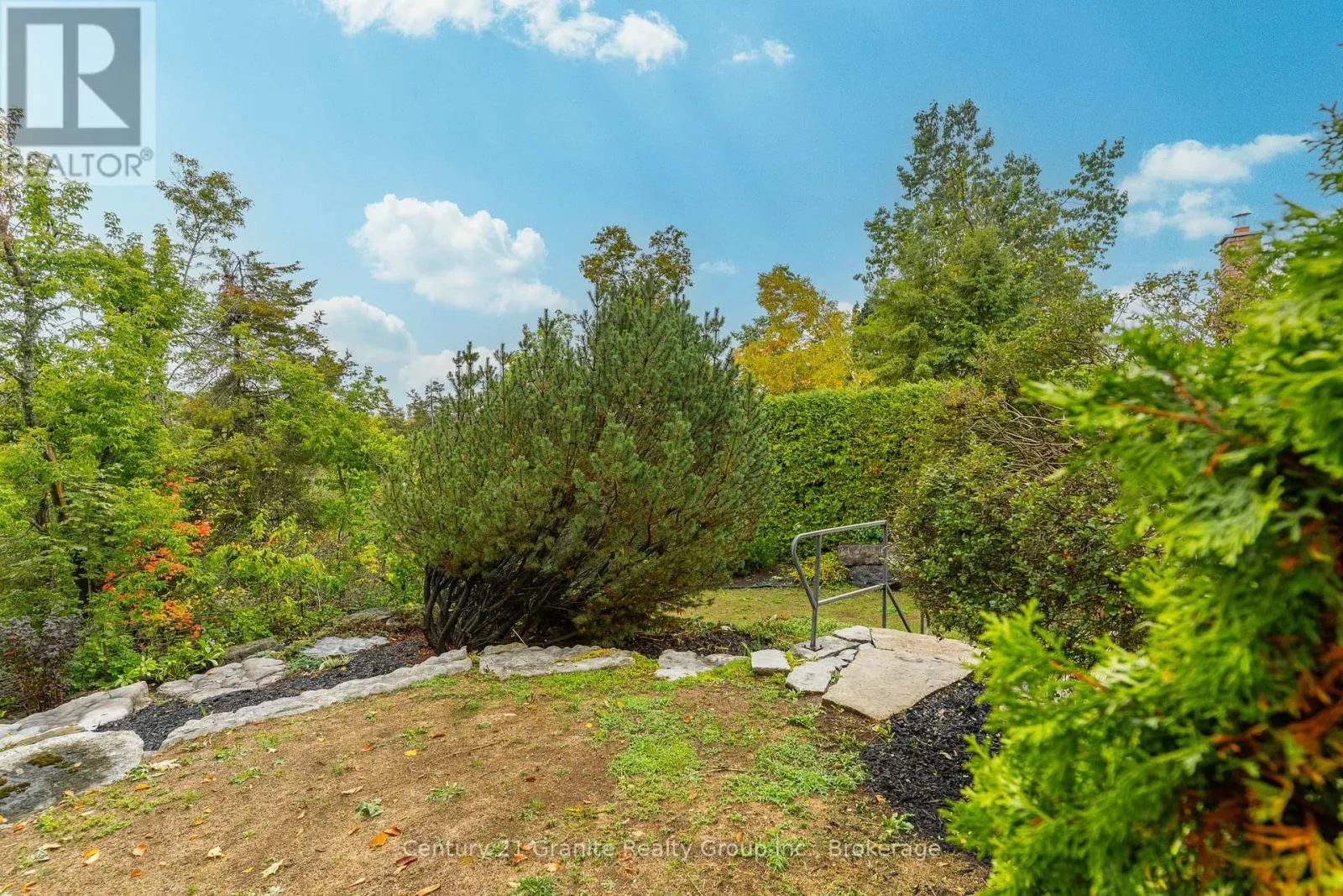 34 CEDARTREE LANE