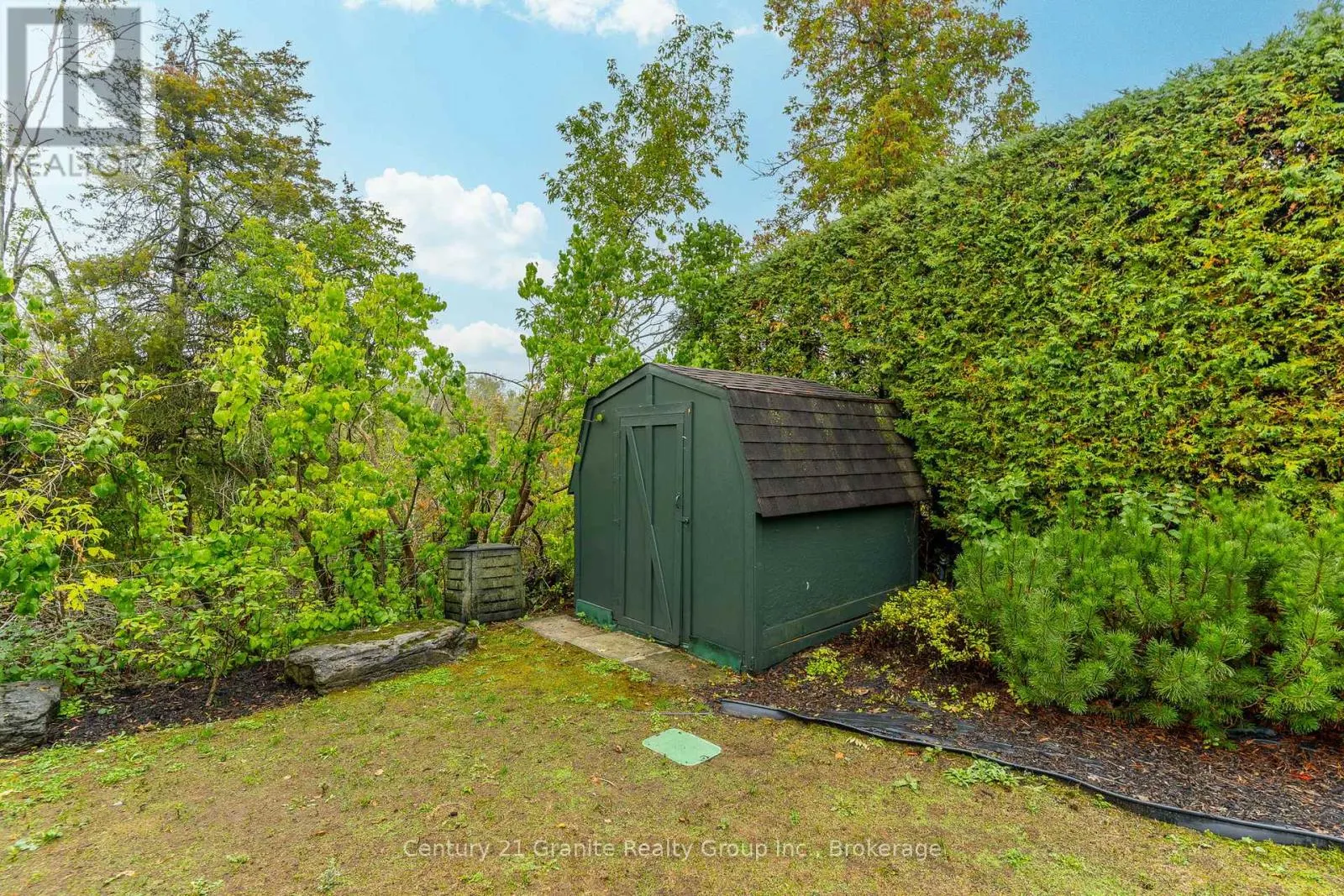34 CEDARTREE LANE