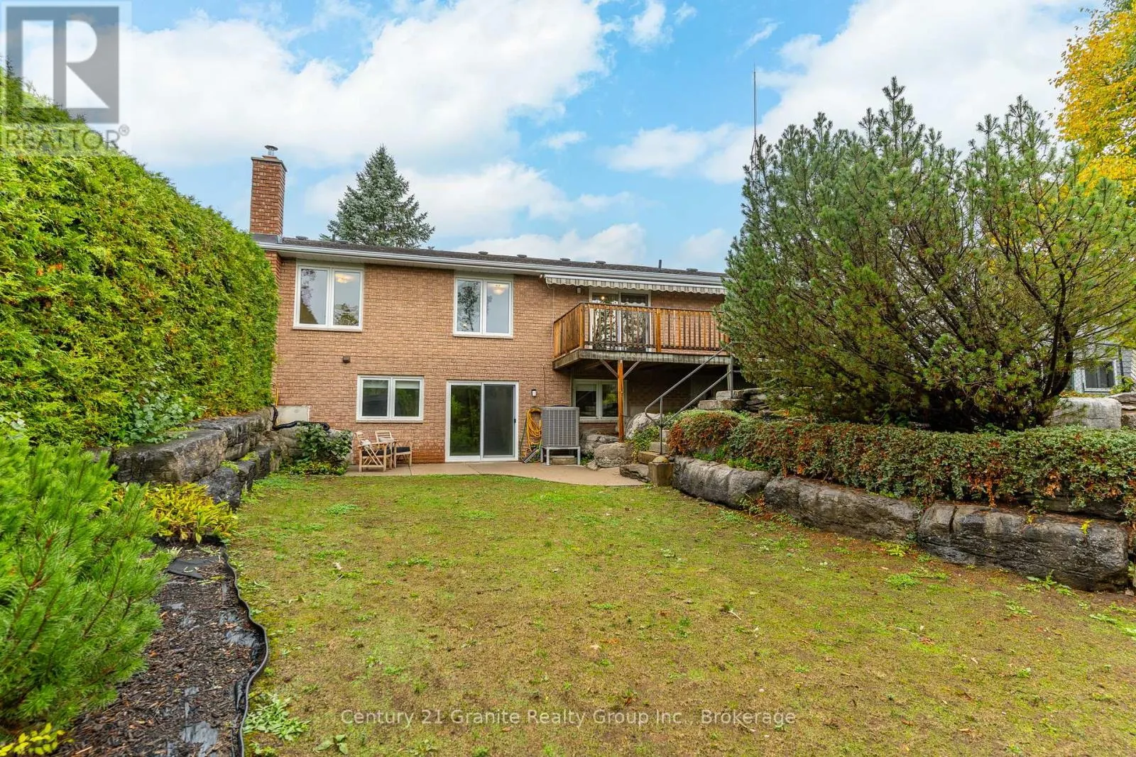 34 CEDARTREE LANE