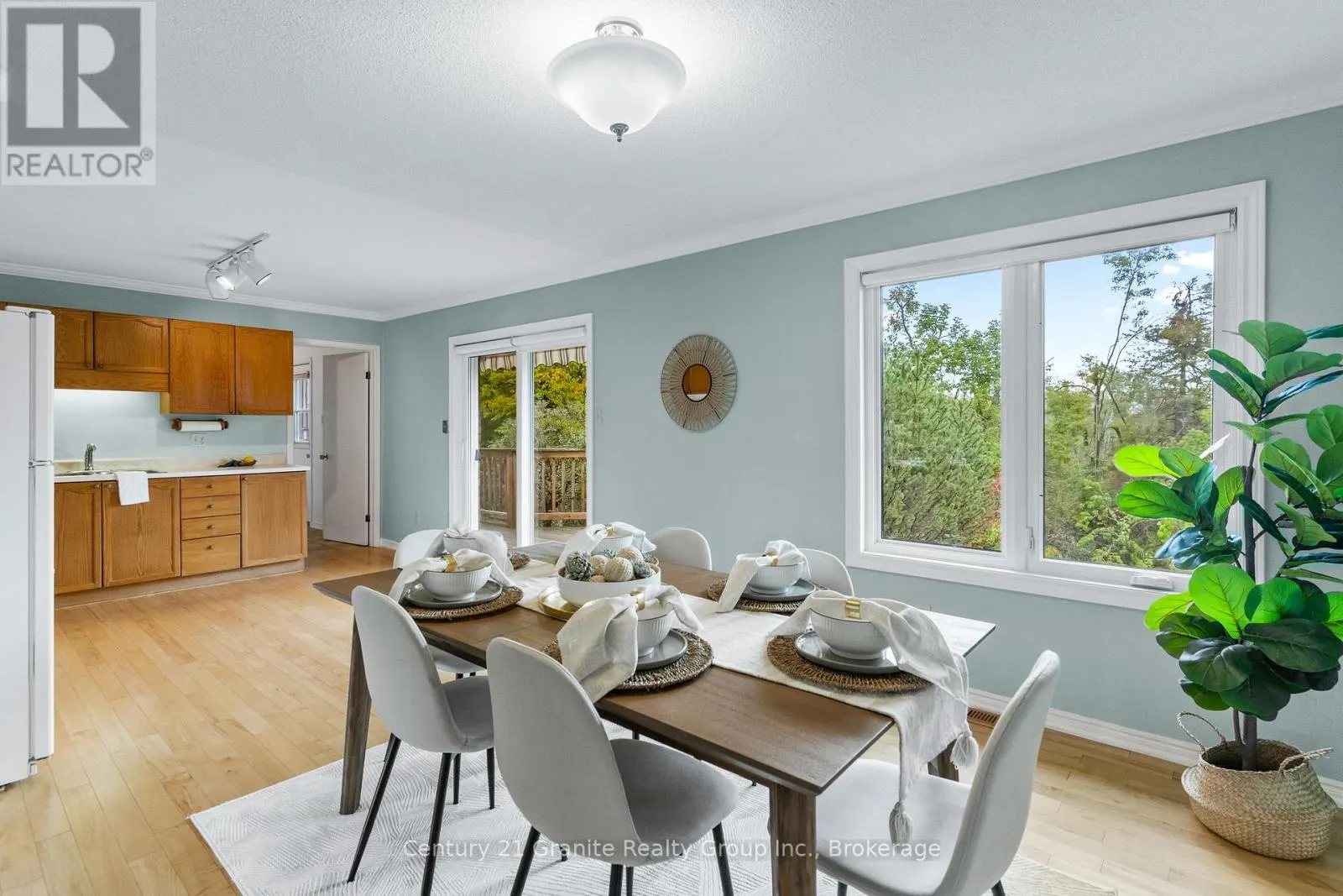 34 CEDARTREE LANE