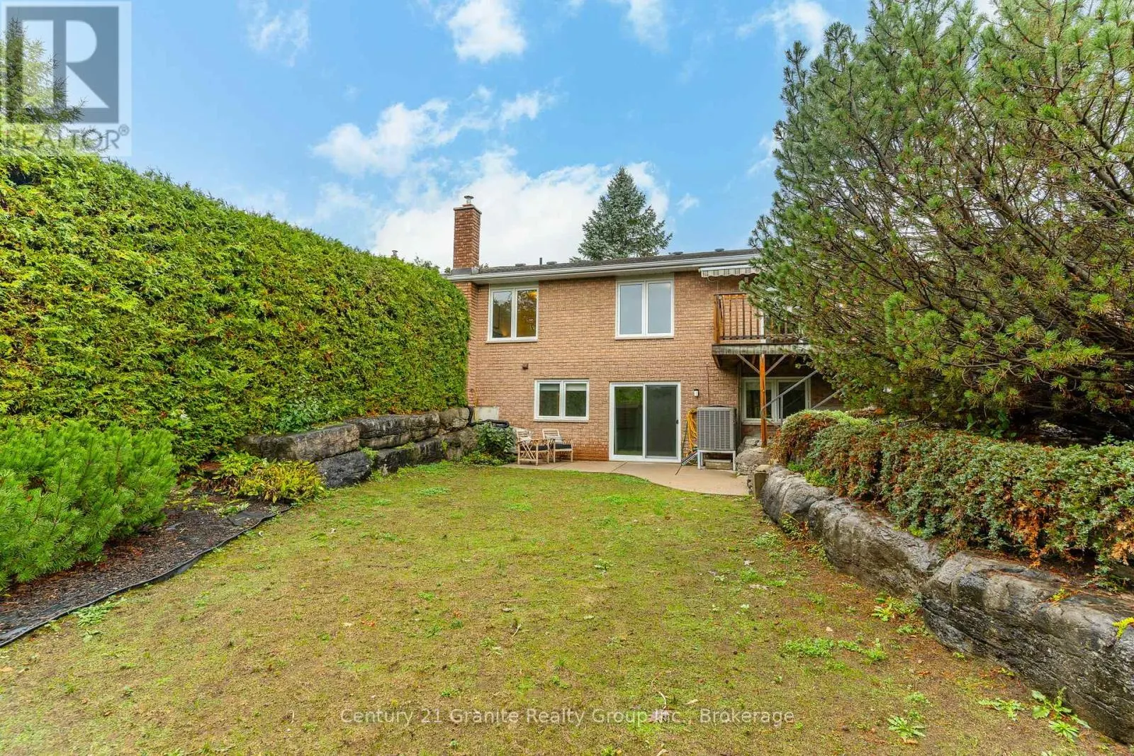 34 CEDARTREE LANE