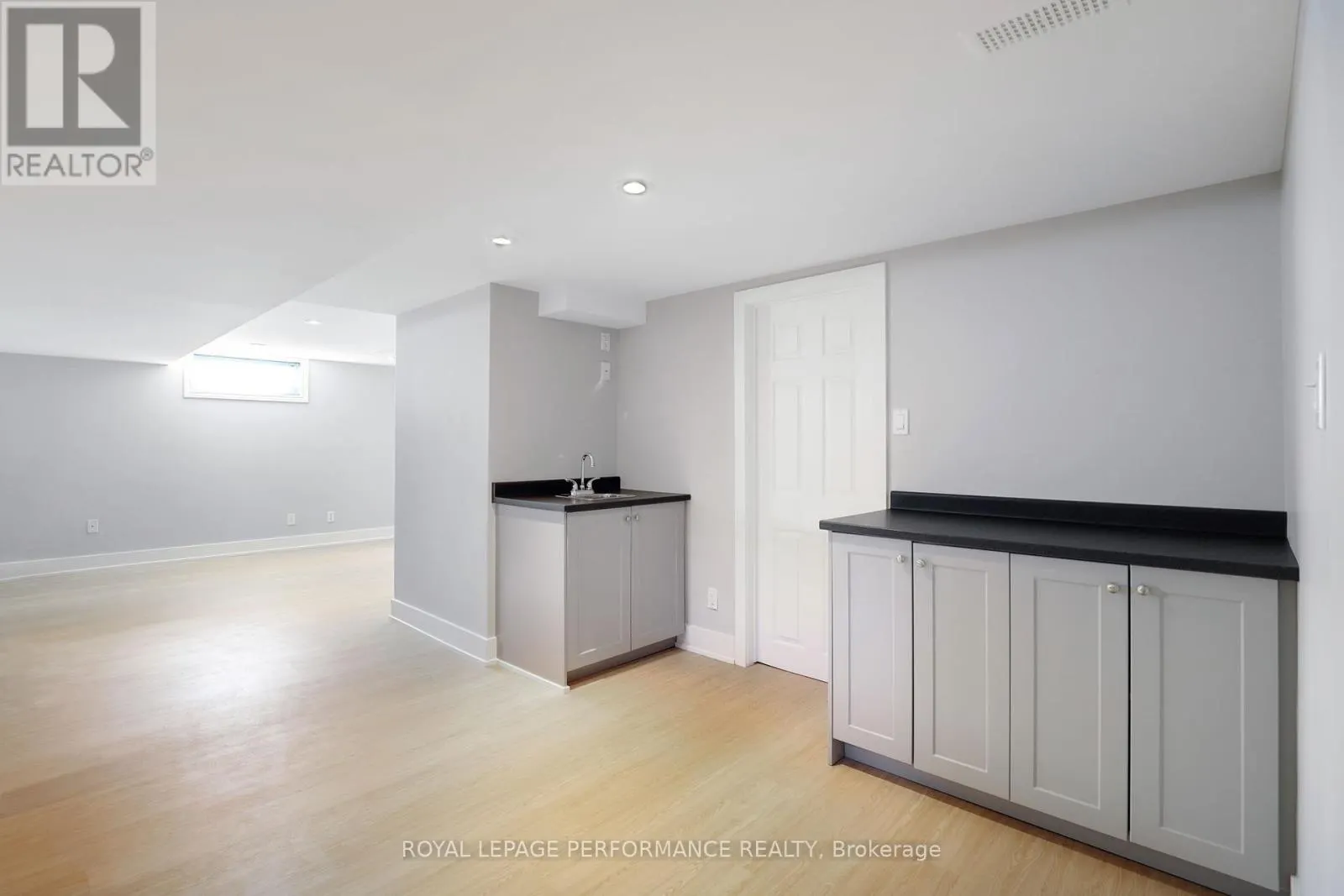 1347 HIGHGATE ROAD