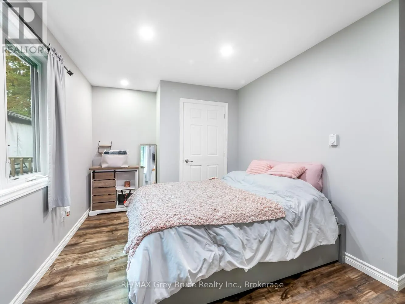 217 KINGS CRESCENT