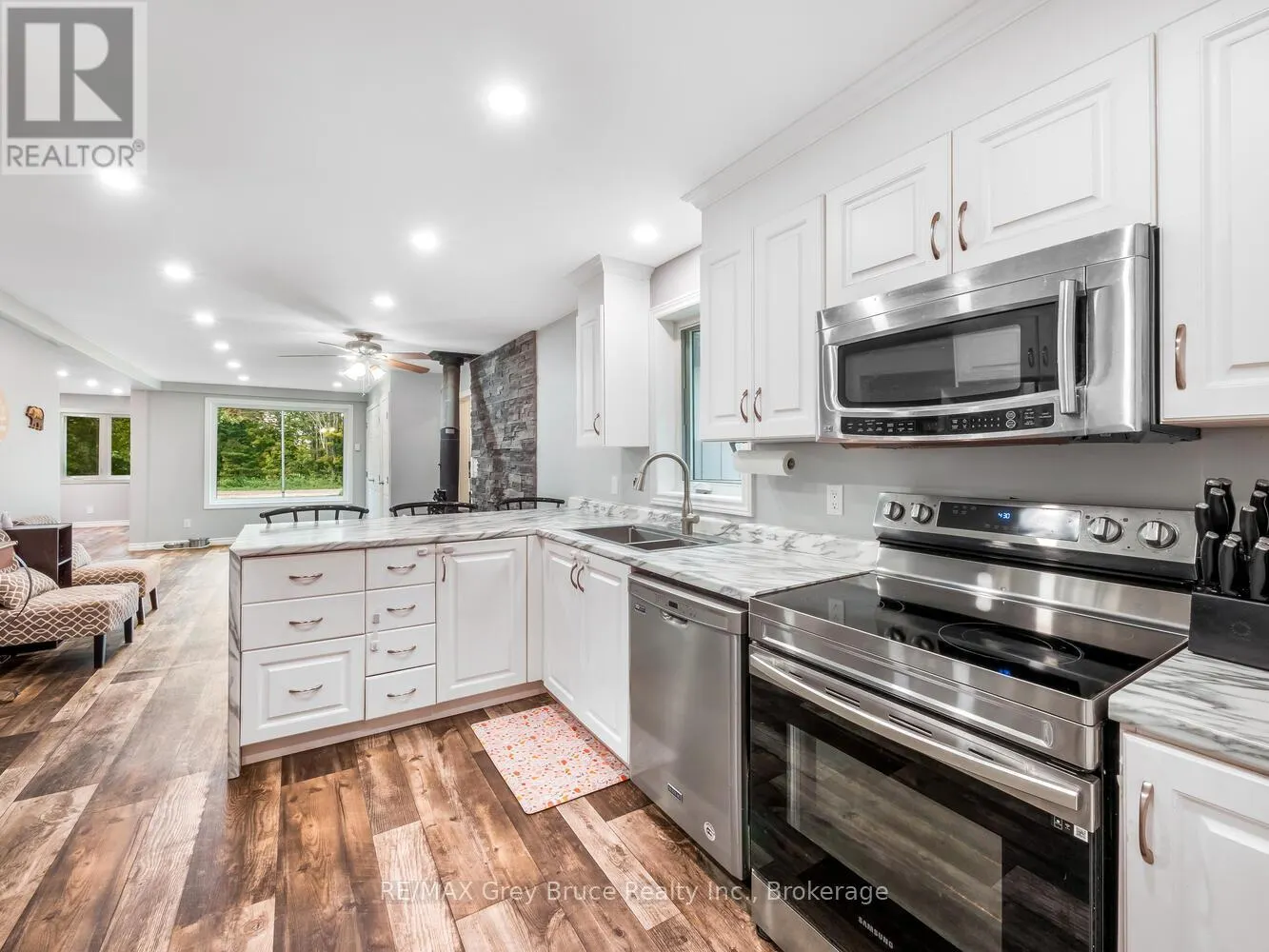 217 KINGS CRESCENT