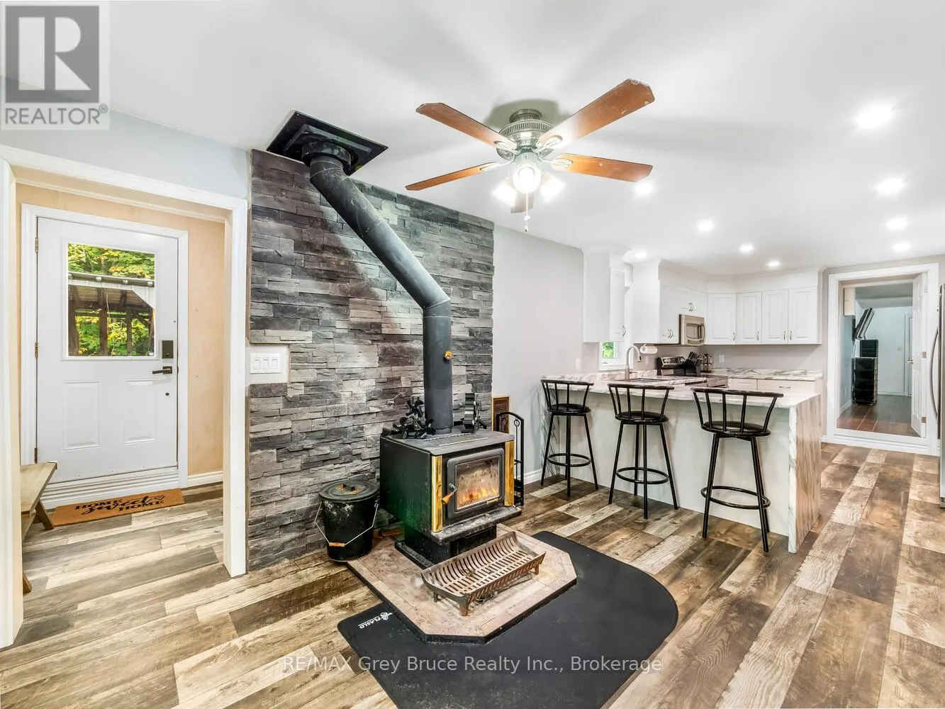 217 KINGS CRESCENT