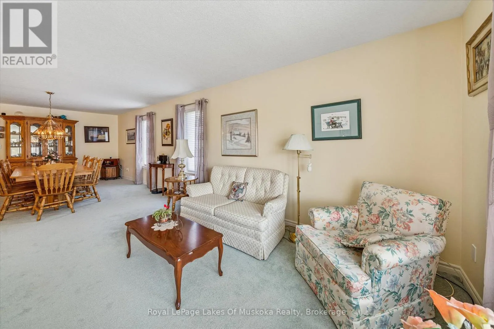 7 INVERARAY COURT