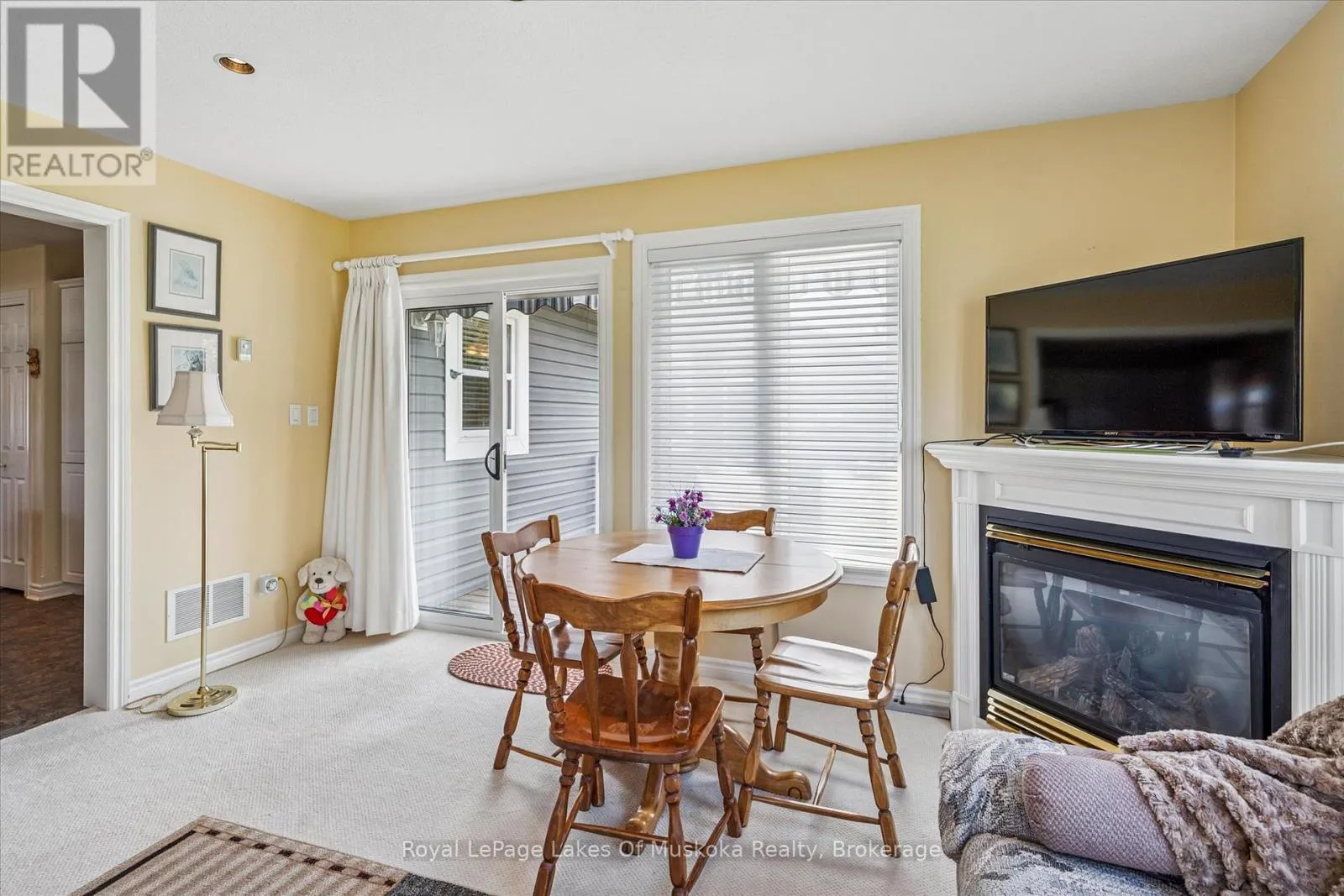 7 INVERARAY COURT