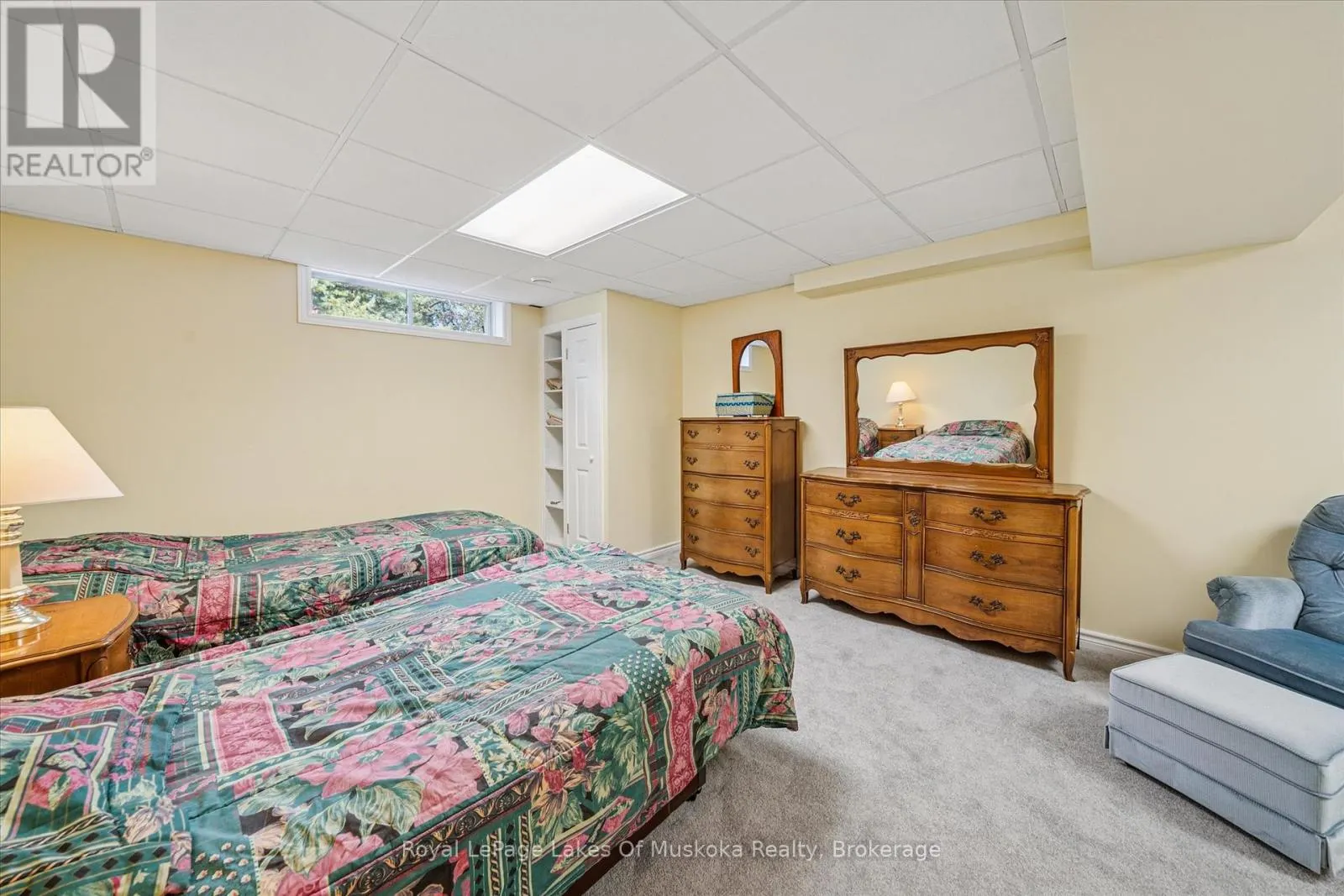 7 INVERARAY COURT
