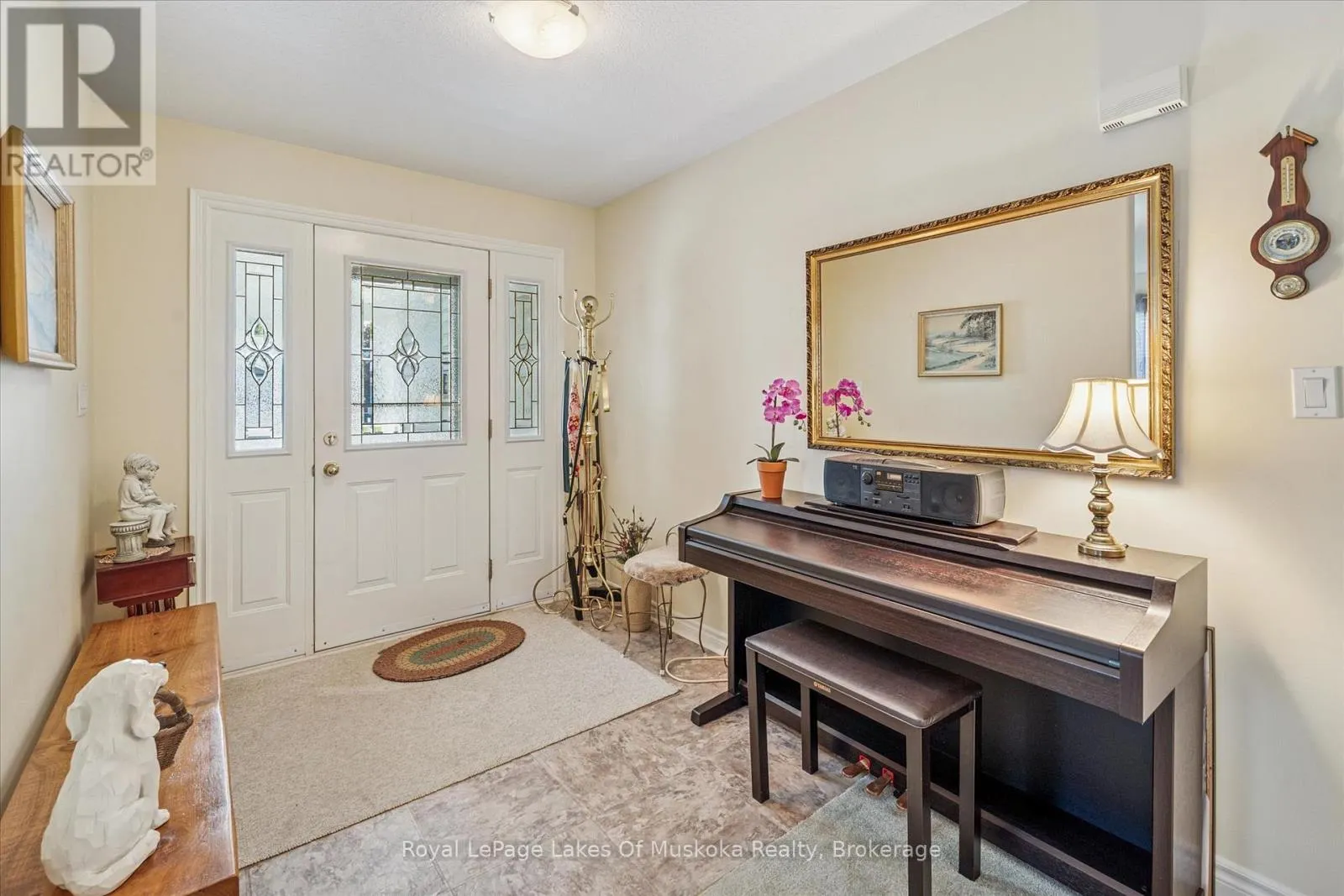 7 INVERARAY COURT