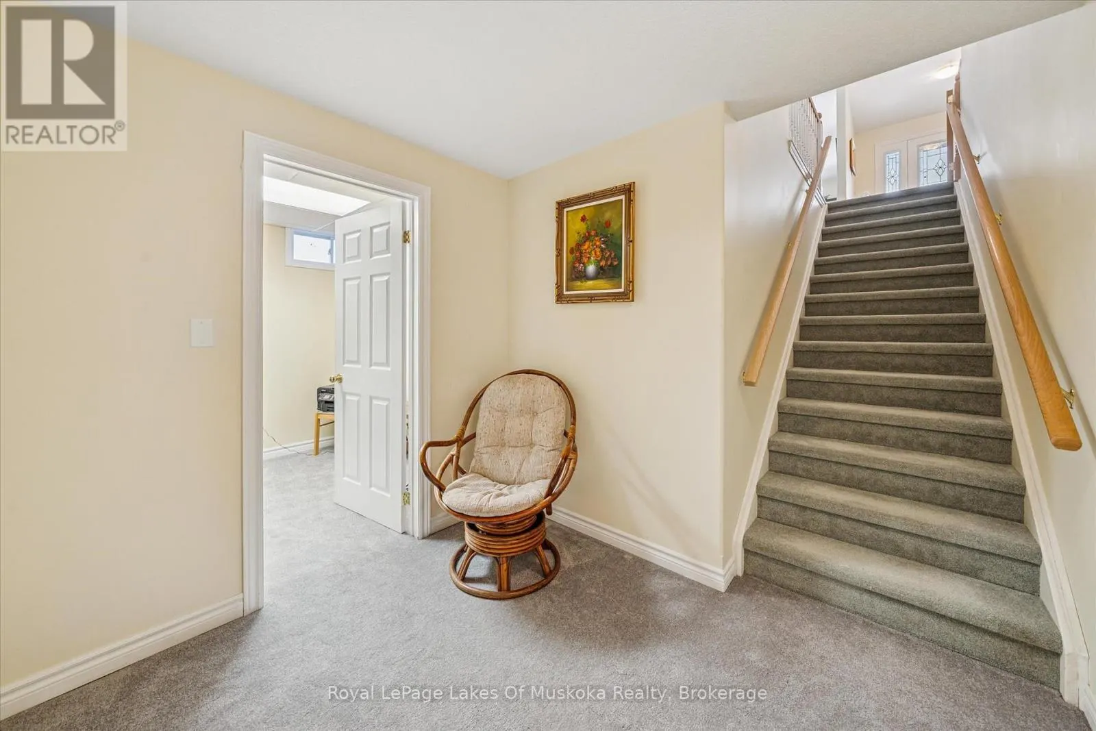 7 INVERARAY COURT