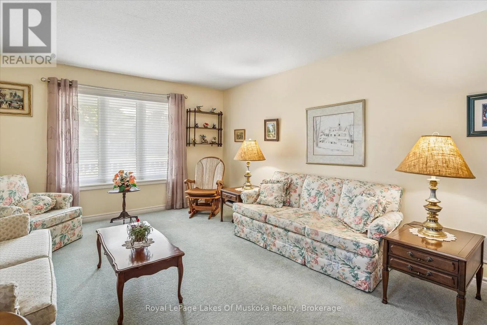 7 INVERARAY COURT