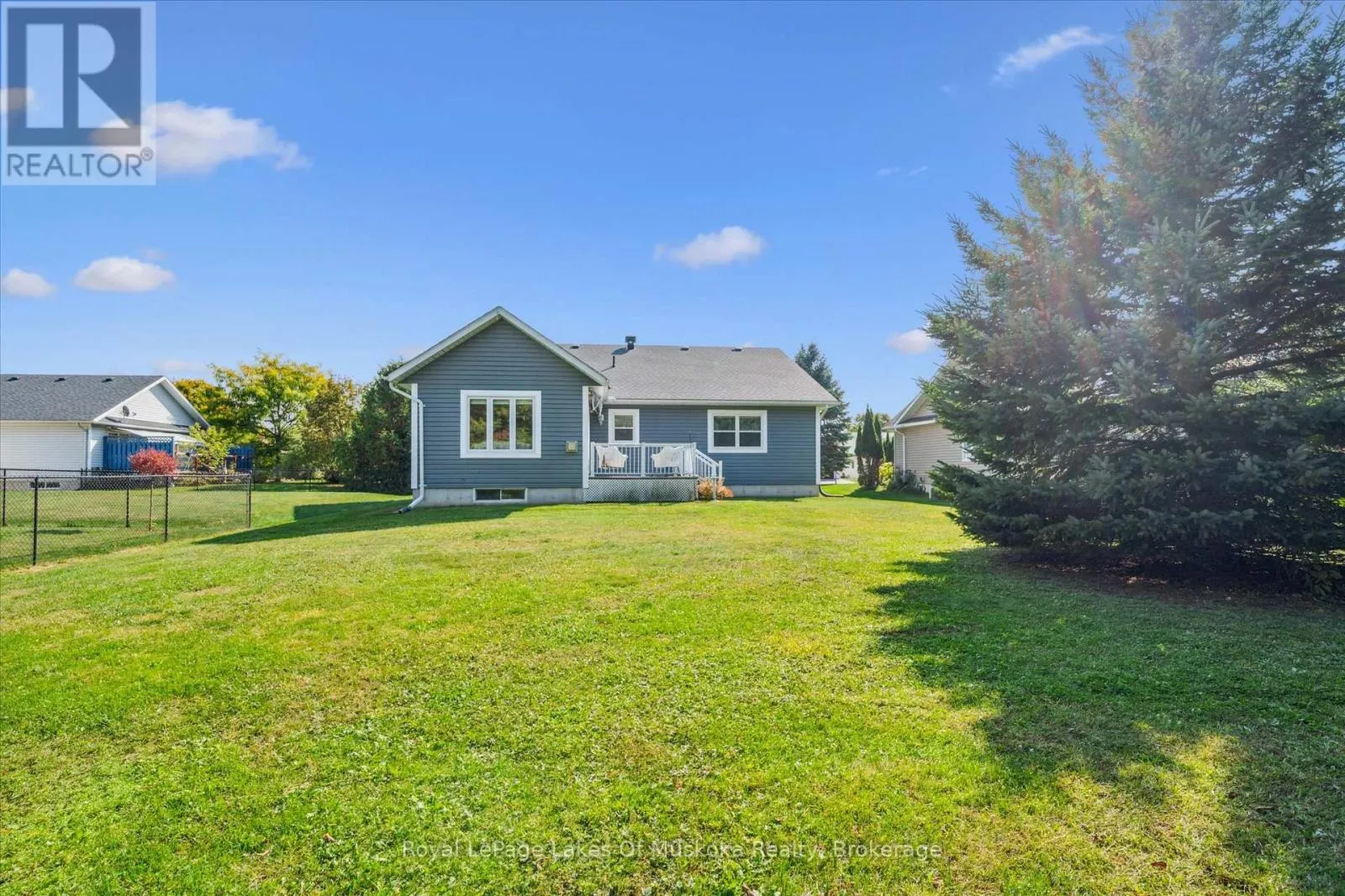 7 INVERARAY COURT