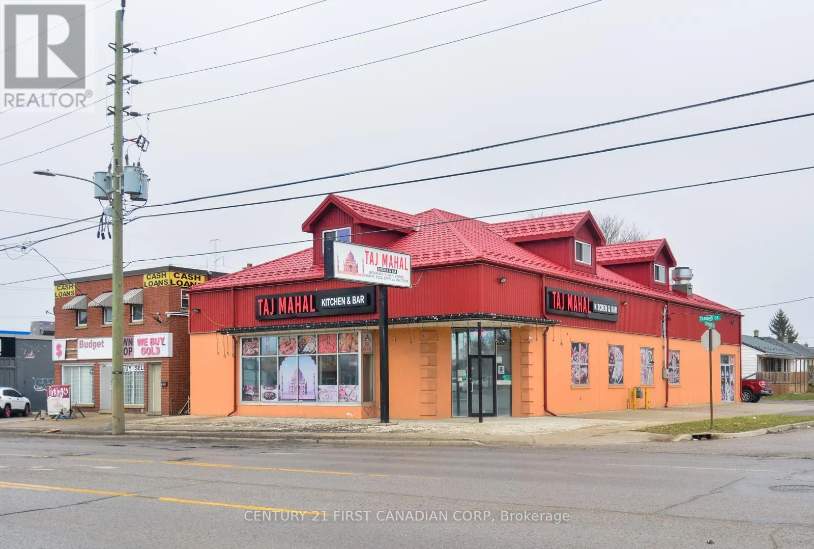 1682 DUNDAS STREET