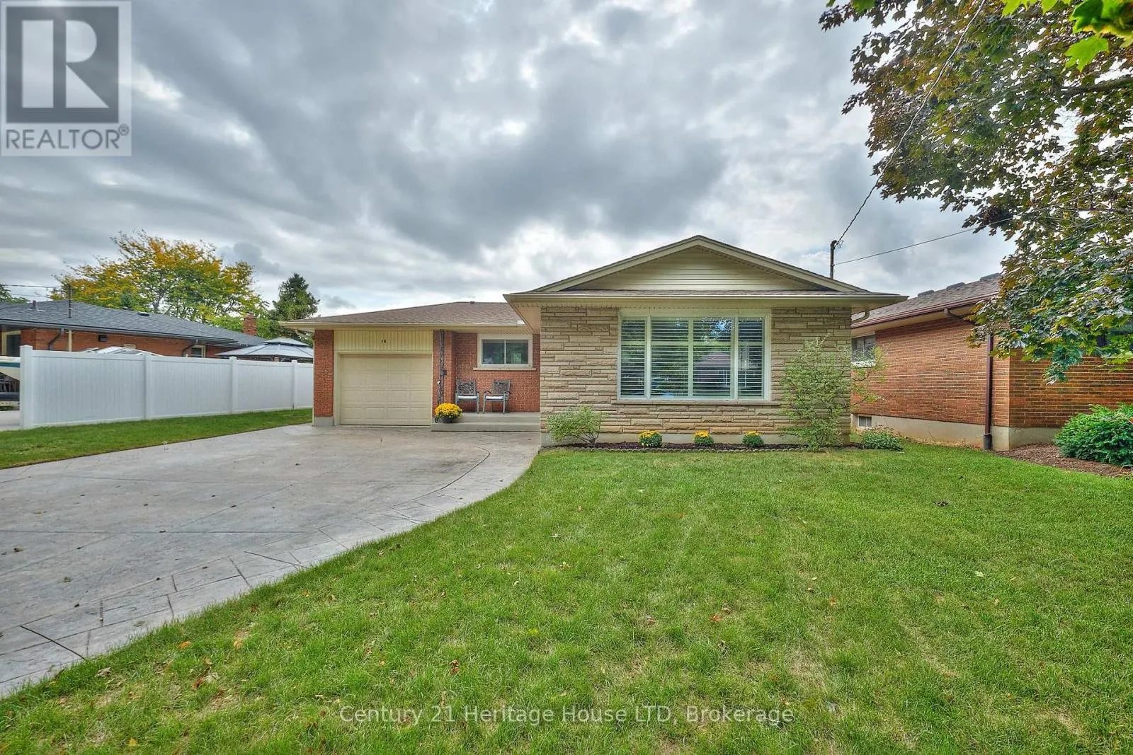 18 PRINCEWAY DRIVE