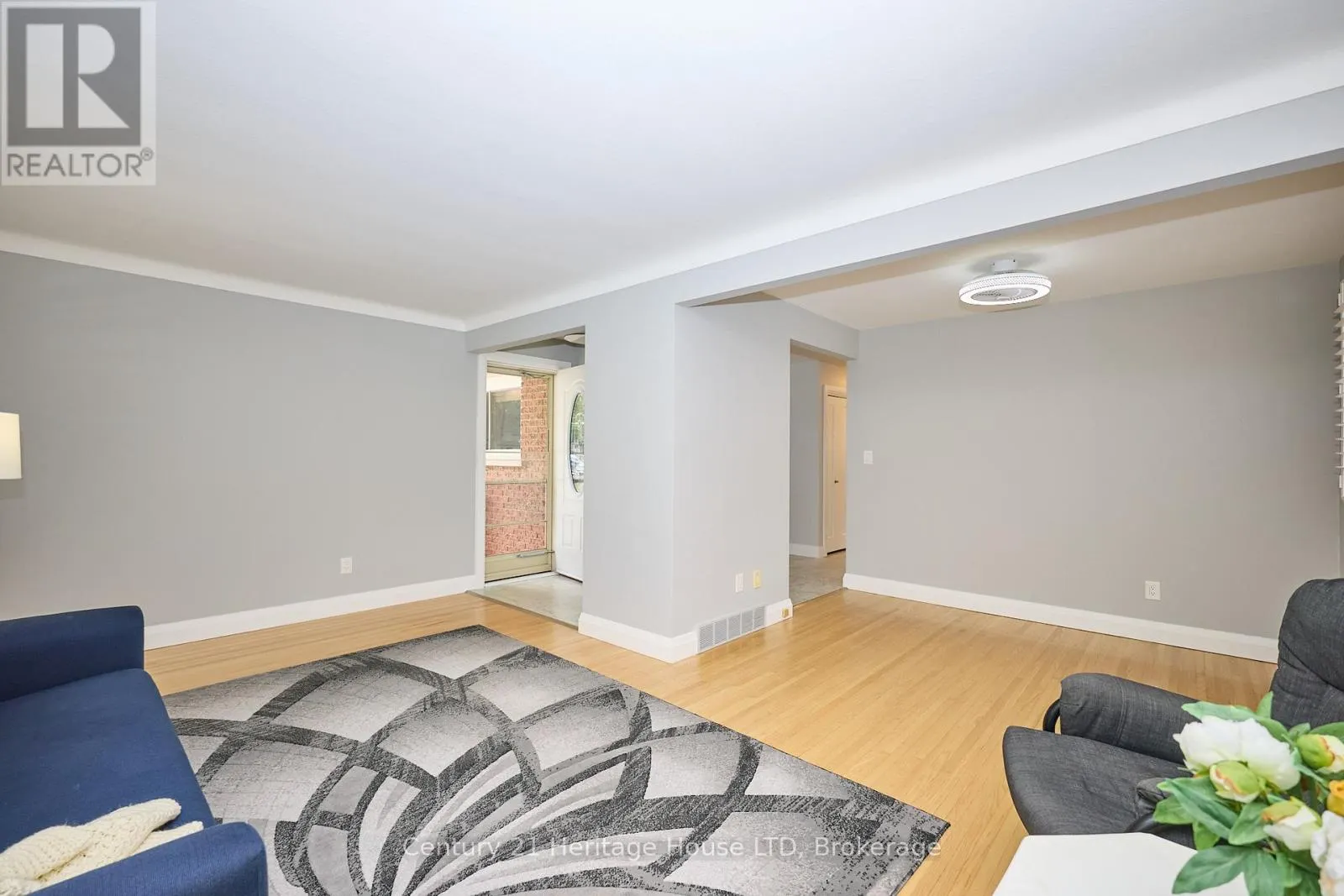 18 PRINCEWAY DRIVE