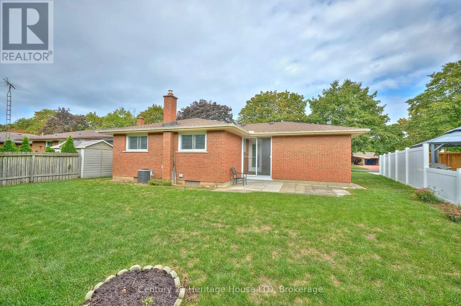 18 PRINCEWAY DRIVE
