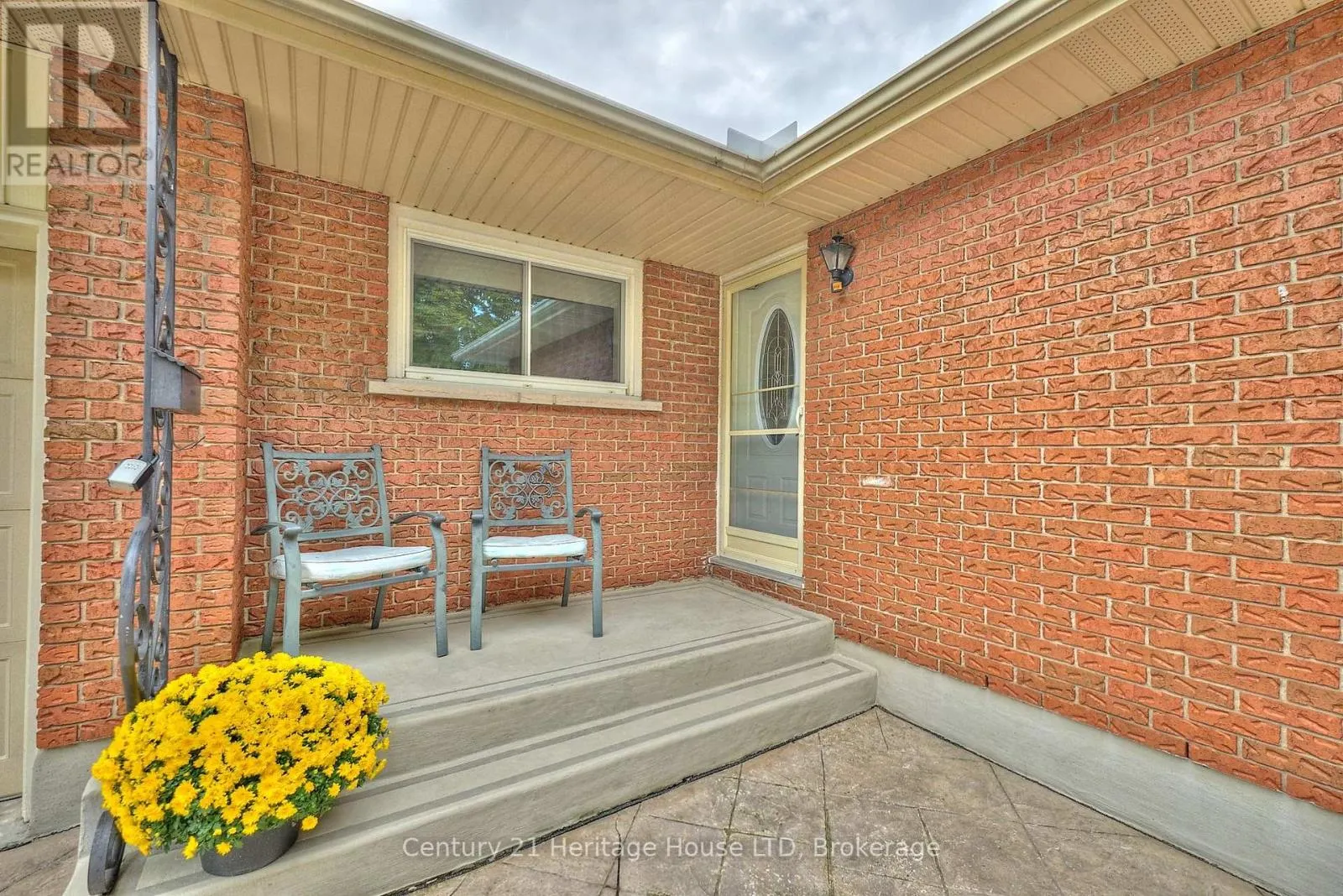 18 PRINCEWAY DRIVE