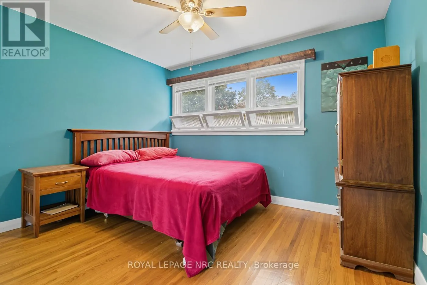 42 LINWOOD DRIVE