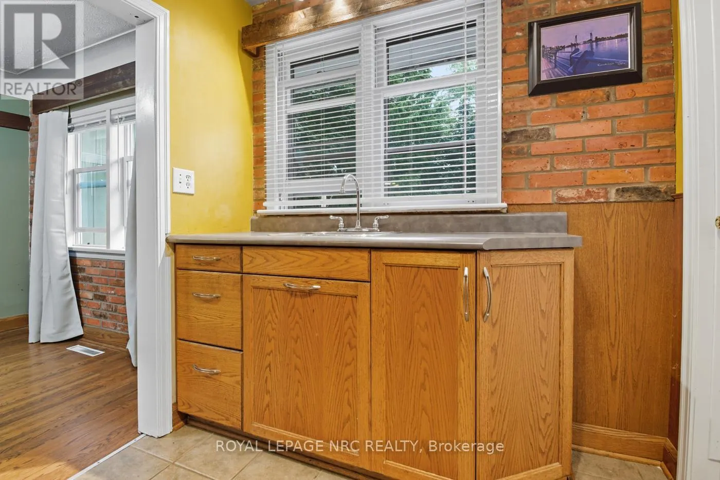 42 LINWOOD DRIVE
