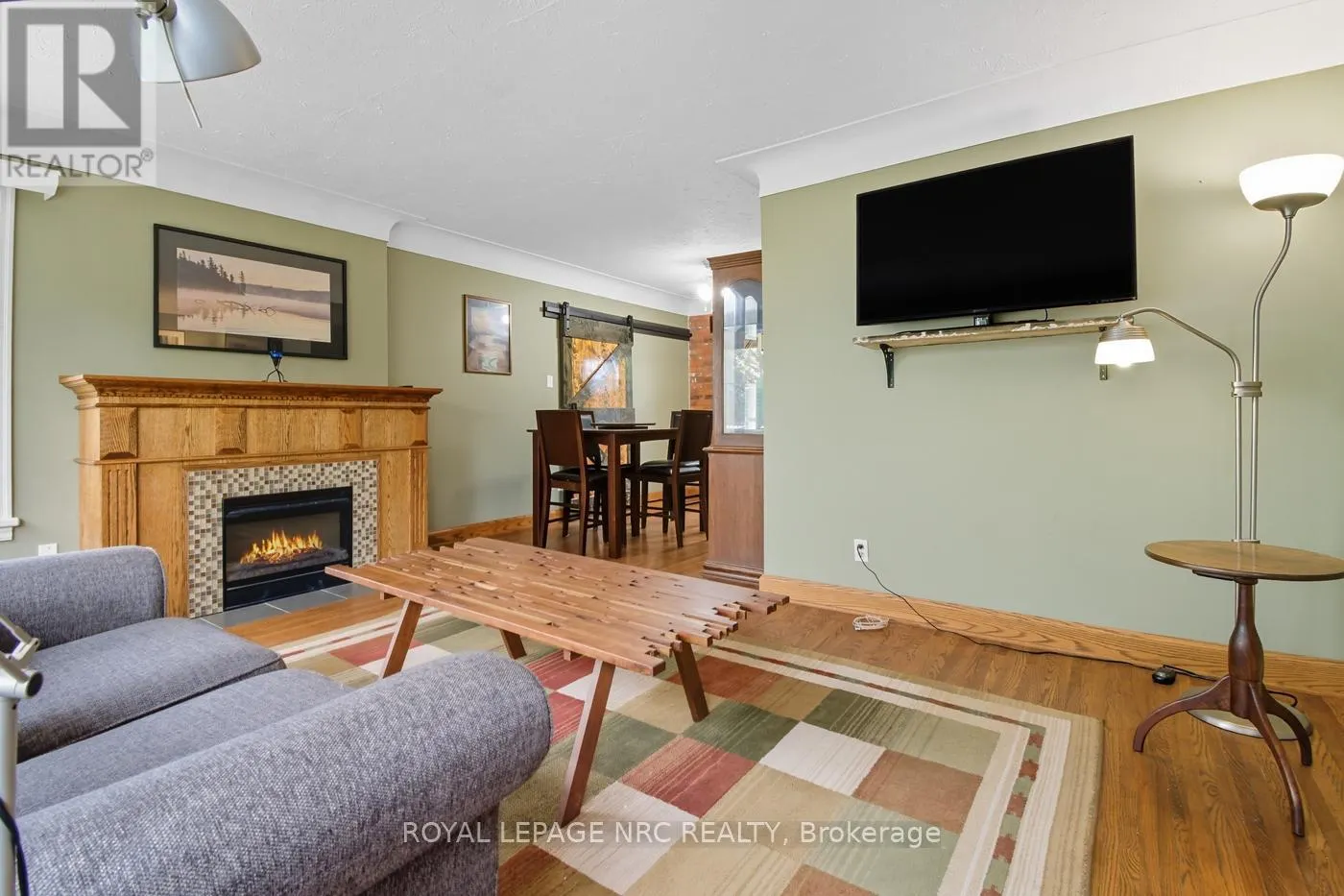 42 LINWOOD DRIVE