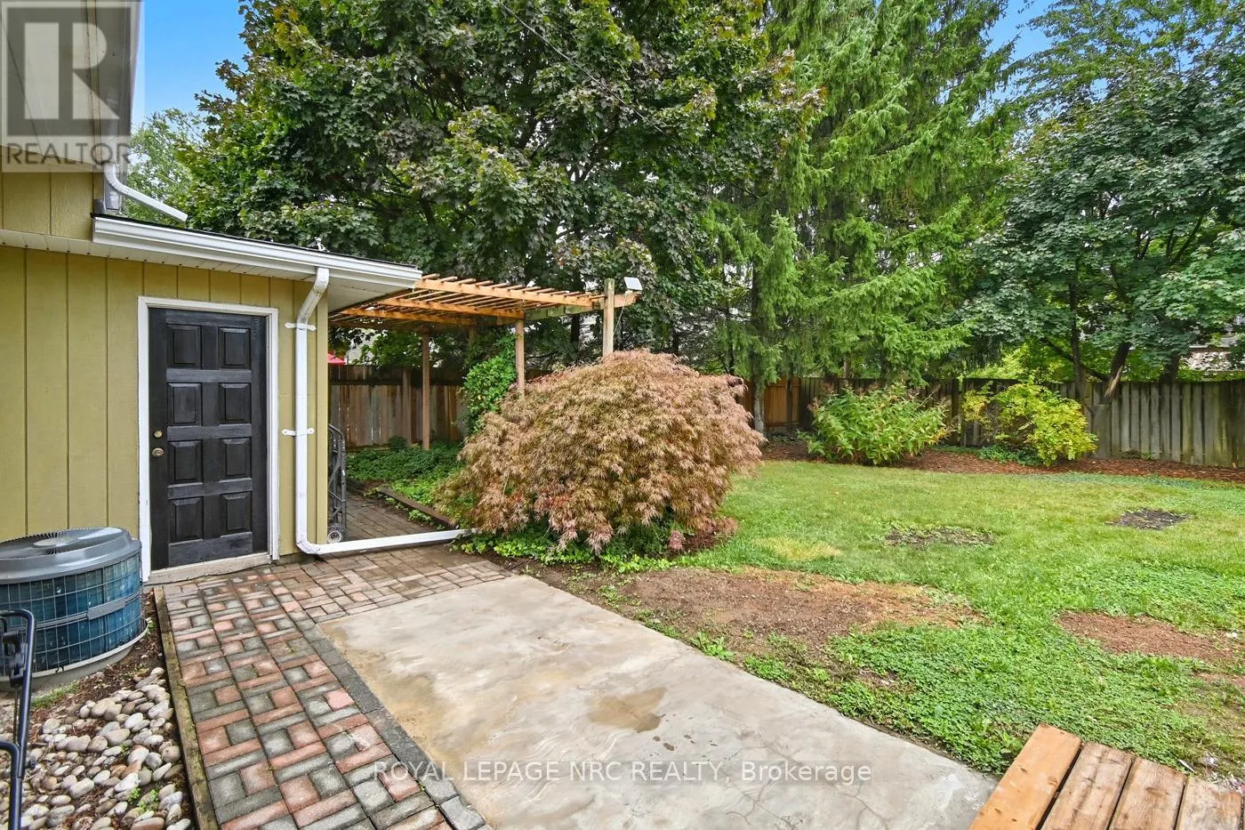 42 LINWOOD DRIVE