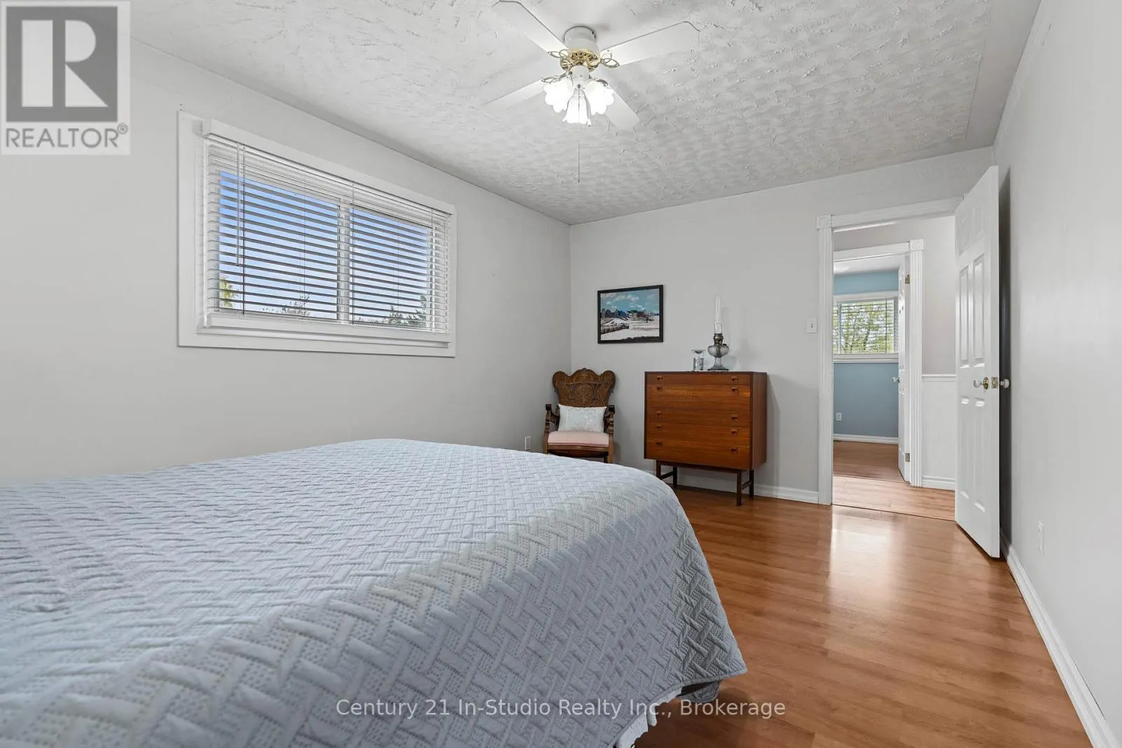 618134 GREY 18 ROAD