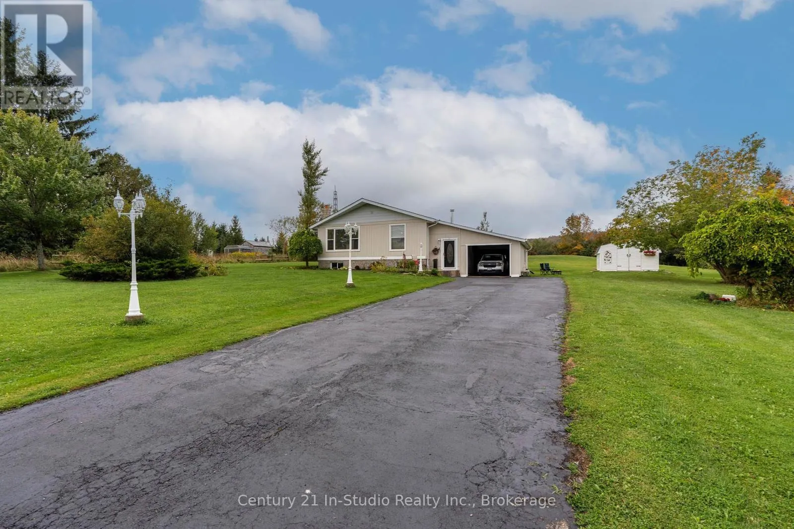 618134 GREY 18 ROAD