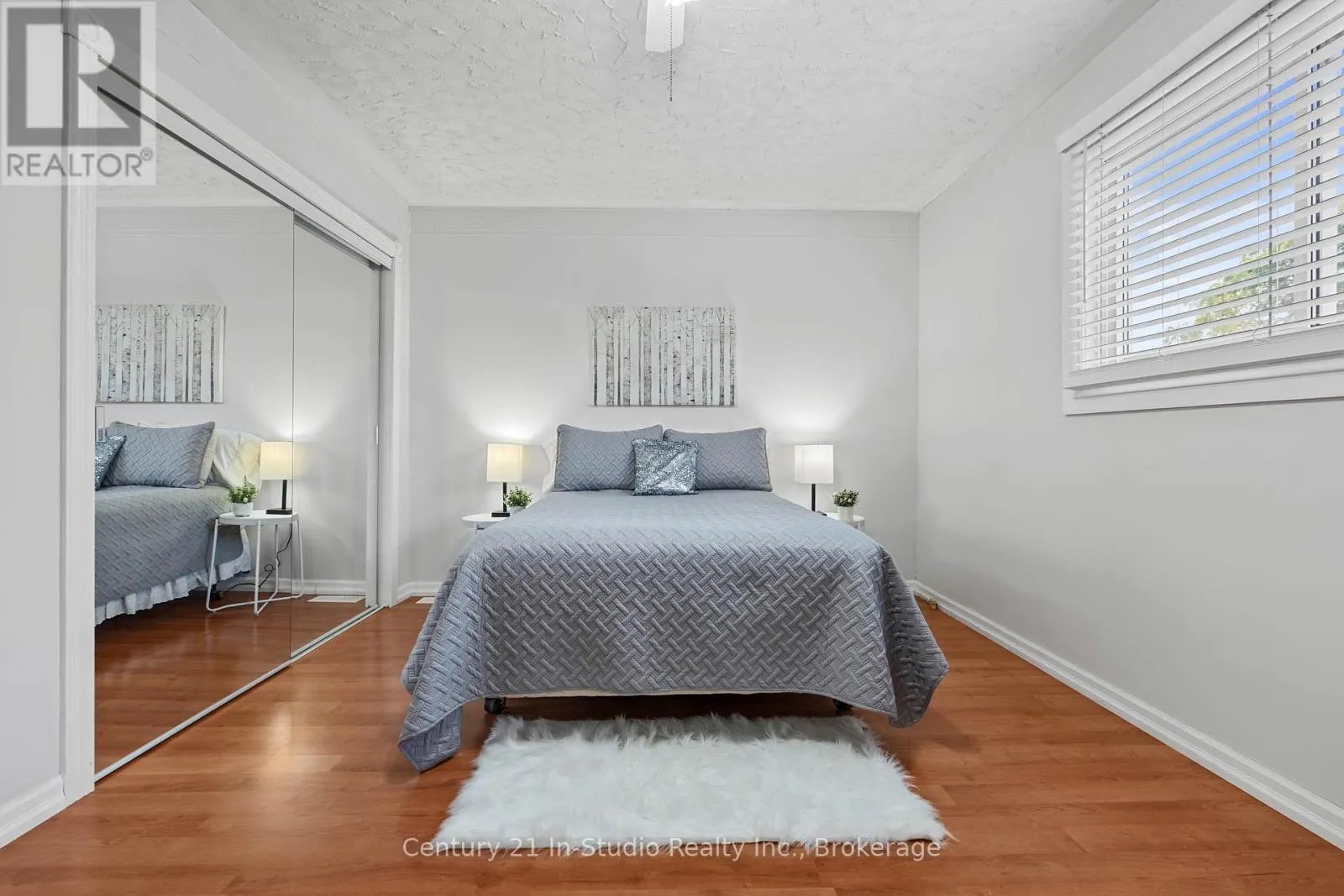 618134 GREY 18 ROAD
