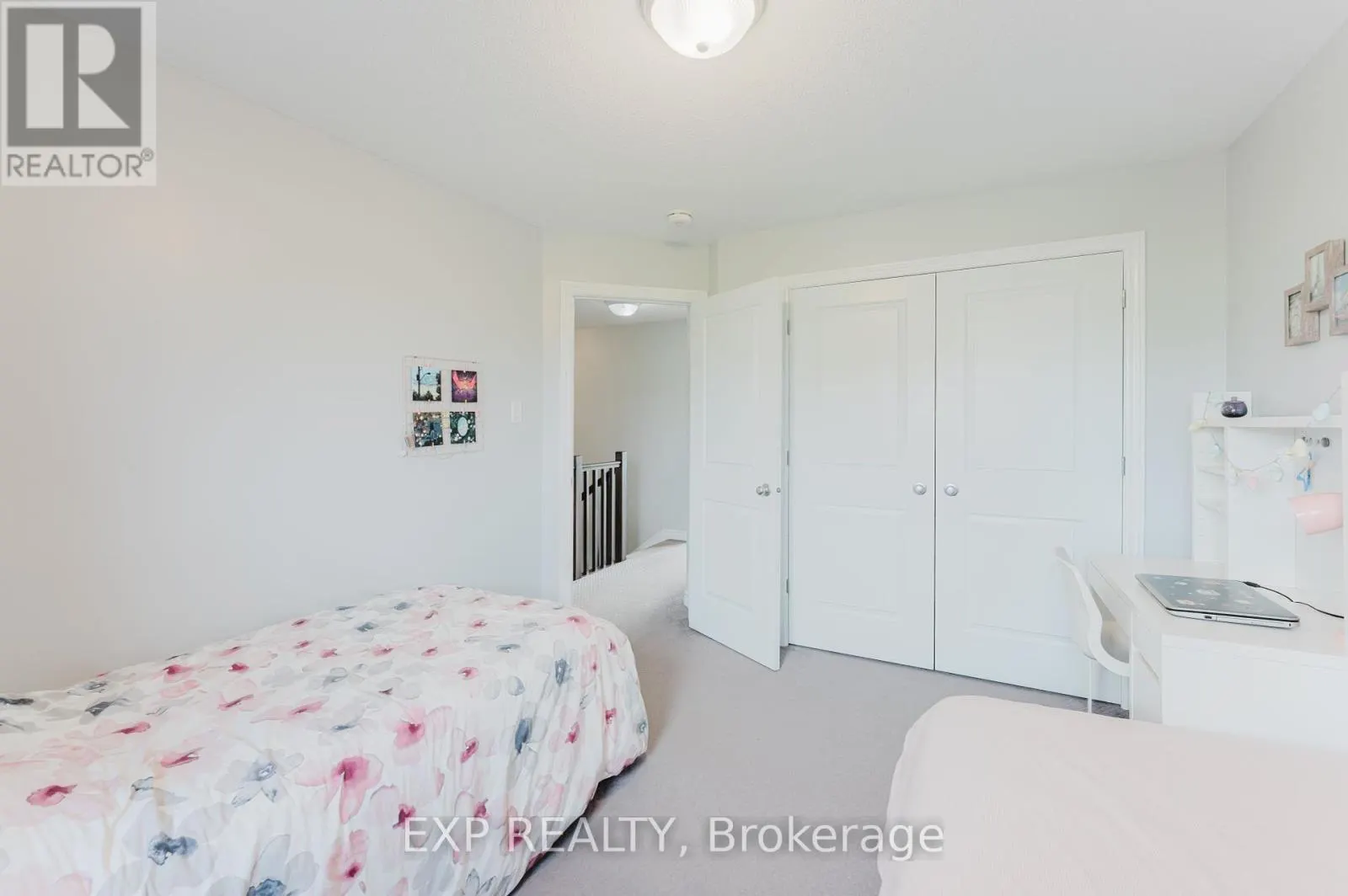 400 SWEETFLAG STREET