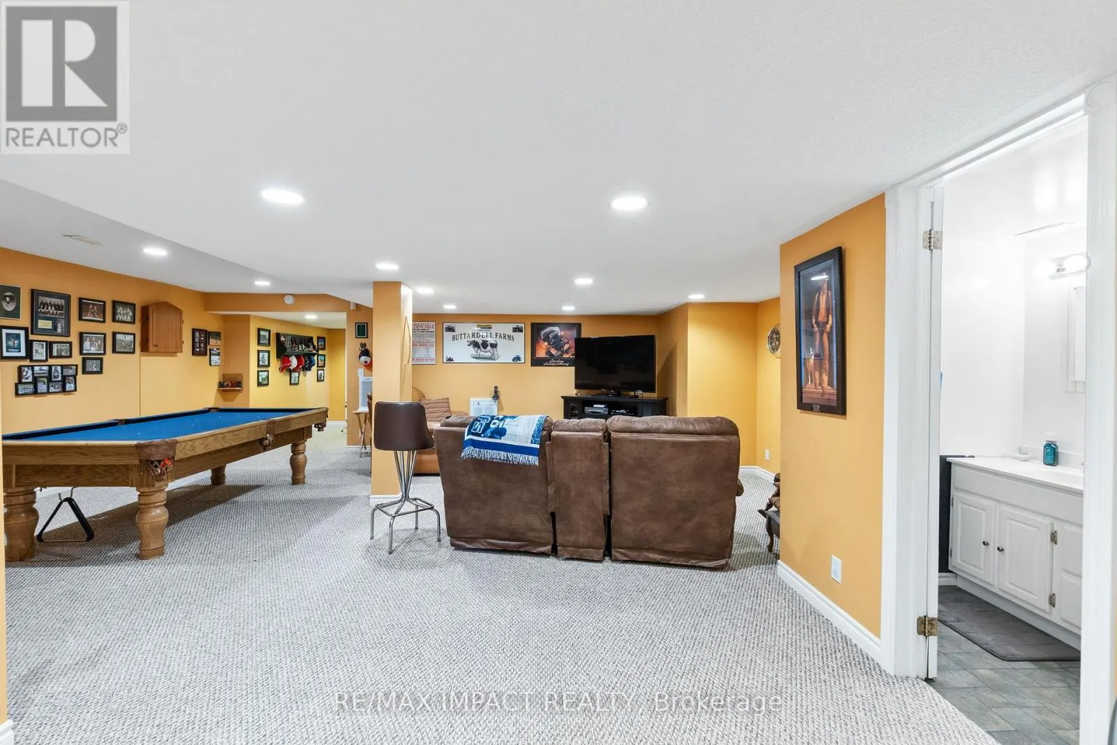 13 OLIVER'S LANE